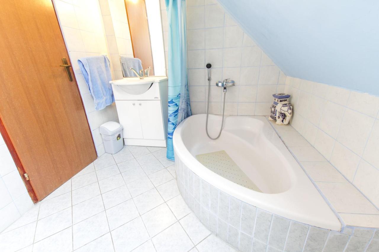 Bizeljsko Holiday Home Juricko With Private Sauna מראה חיצוני תמונה